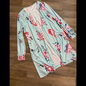 Like New Floral Cardigan!
